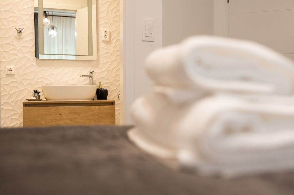 Luxury Rooms With Balcony Superior Room 10