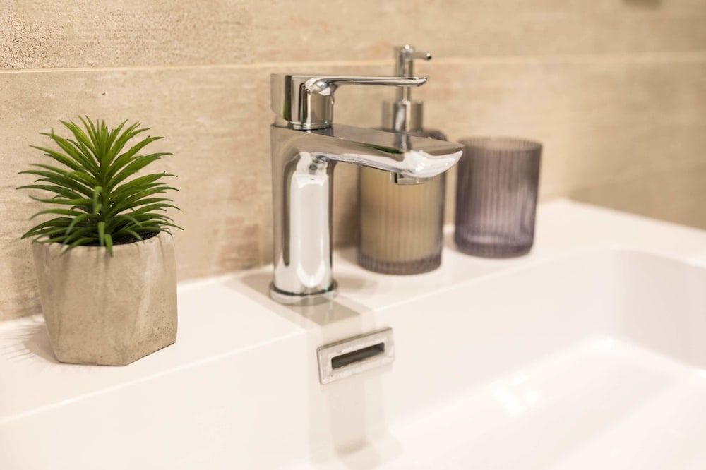 Luxury Rooms With Balcony Deluxe Room 9