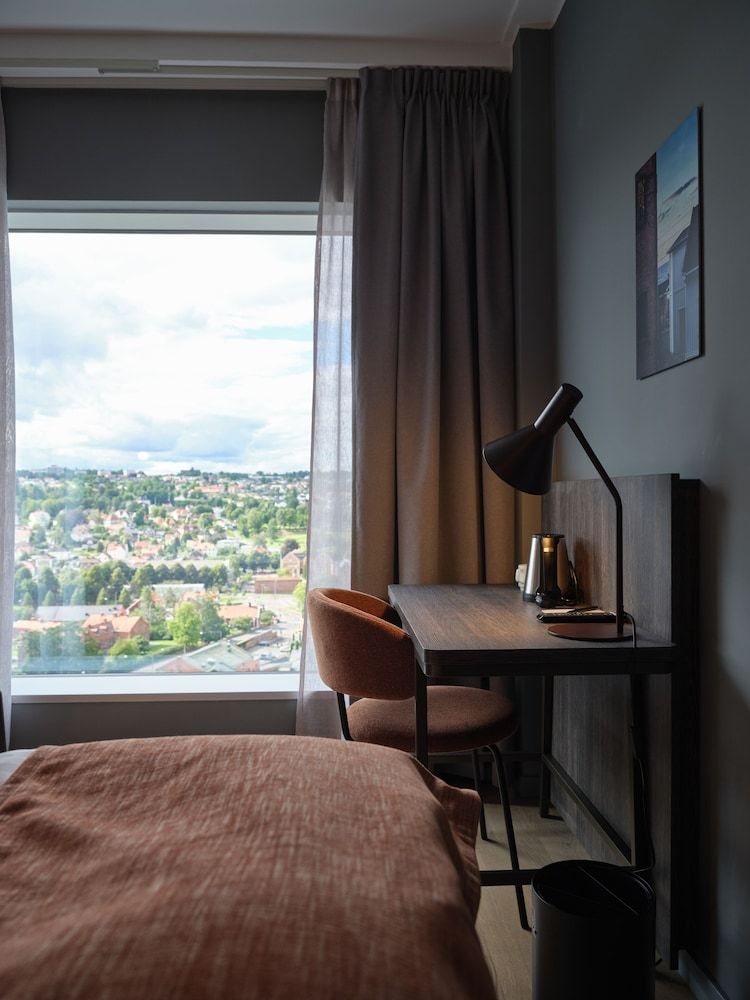 Quality Hotel Match Family Room 5