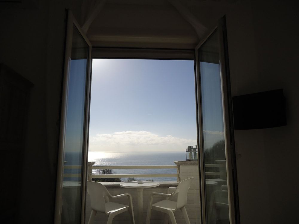 Mini Hotel Double Room, Sea View 10