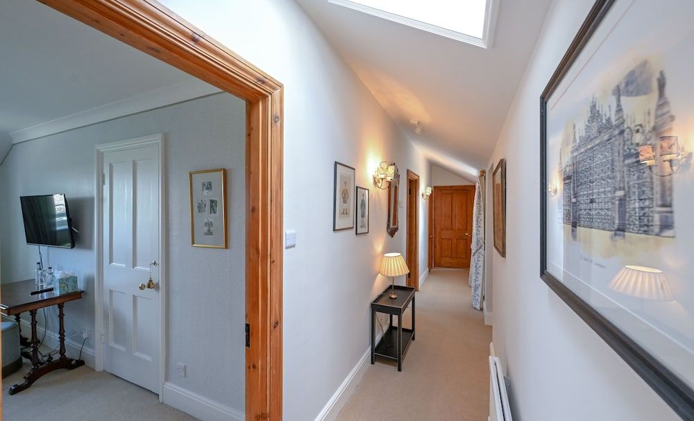 The Jockey Club Rooms King Suite 9