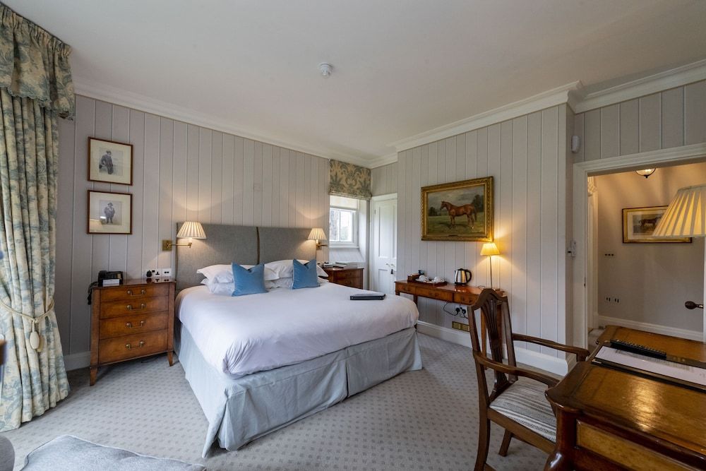 The Jockey Club Rooms Deluxe Double or Twin Room 3