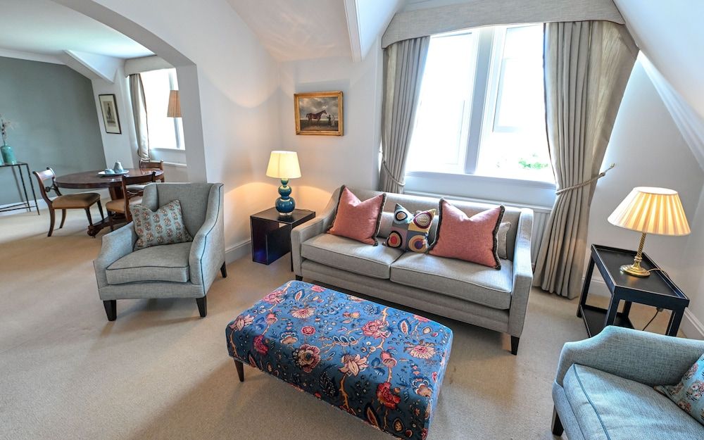 The Jockey Club Rooms King Suite 7