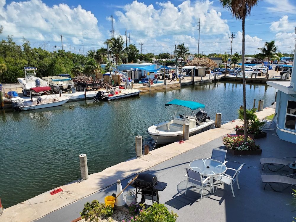 Captain Pips Marina & Hideaway Seahorse Efficiency - 2nd Floor 2