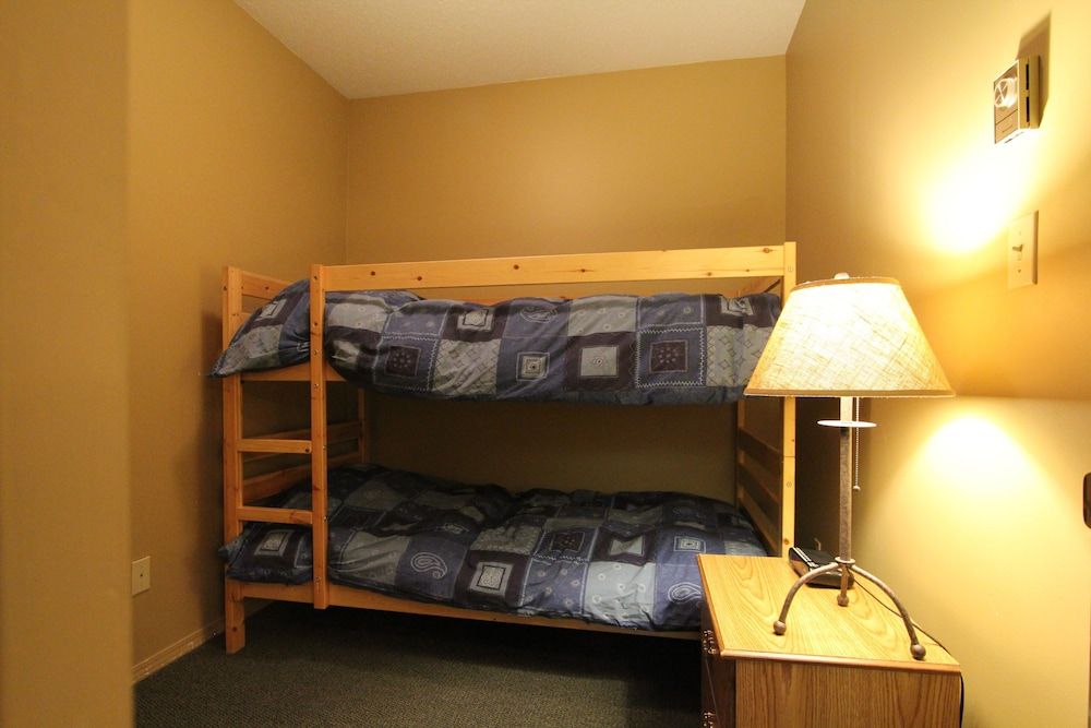 Condo, 2 Bedrooms