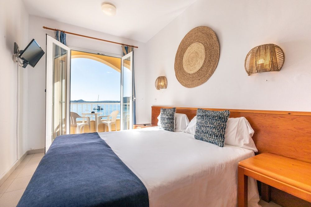Studio, Beachfront