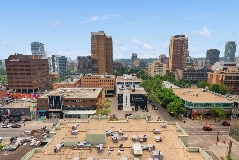 GLOBALSTAY. Downtown Calgary Apartments Romantic Apartment, 2 Bedrooms, Kitchen, City View 7