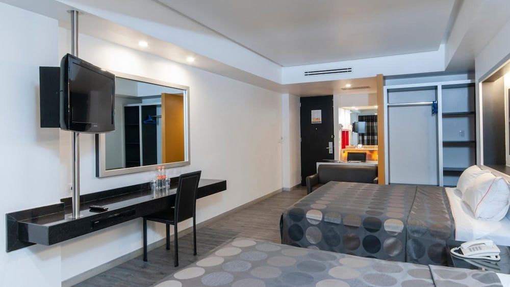 undefined Hotel Harare 3