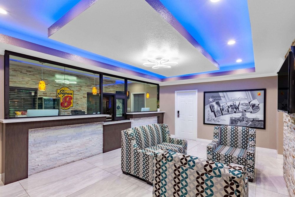 undefined Super 8 by Wyndham Houston Northwest Cypress 3