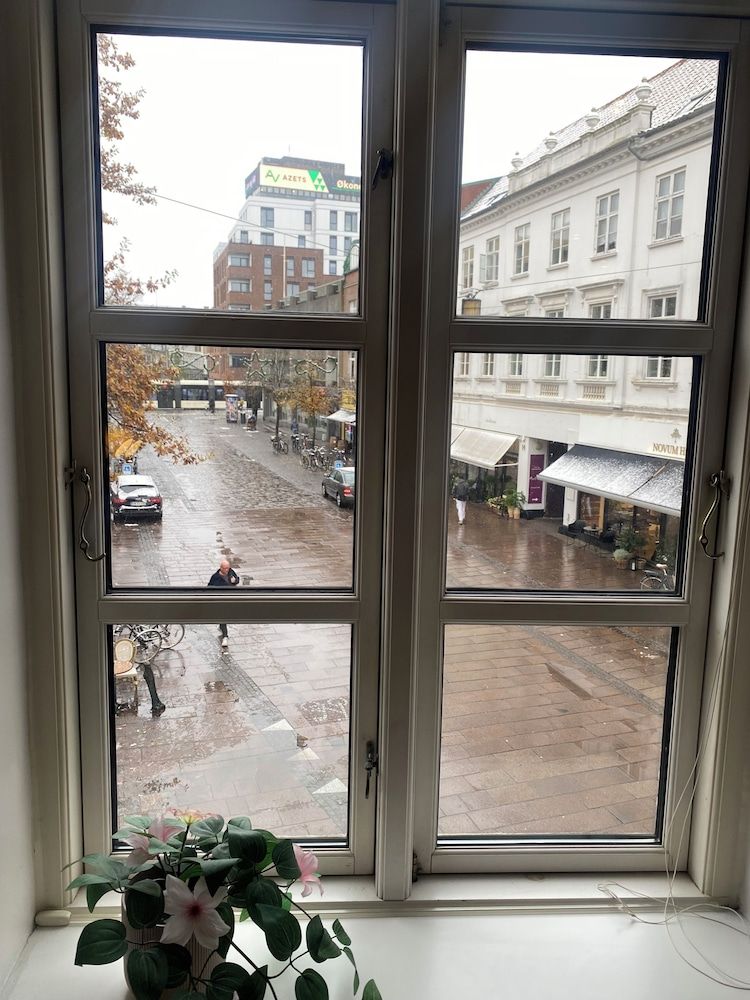 City Hotel Nattergalen Apartments City Apartment, 1 Queen Bed with Sofa bed, City View 2