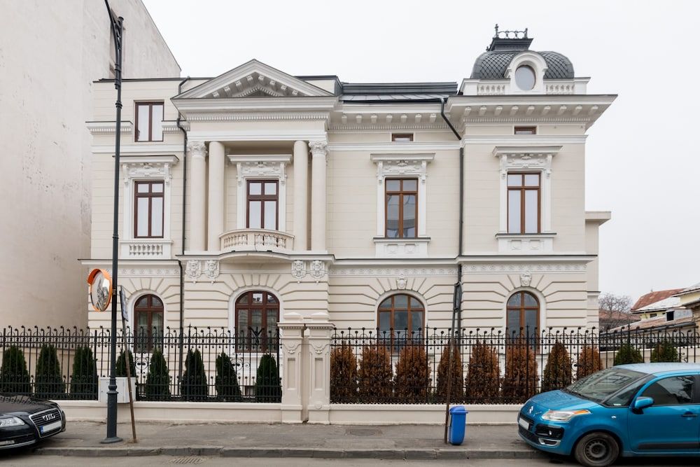 undefined Lahovary Palace Hotel 9