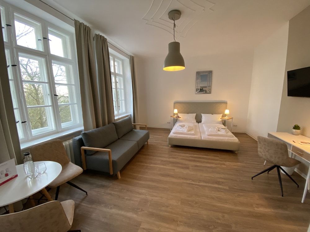 Zimmer FREI Boardinghouse Double Room, Shared Bathroom (Nr. 1) 6