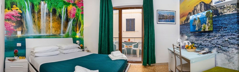 Sorrento Mahal Kita, Lovely 6-bed in Sorrento Apartment 23