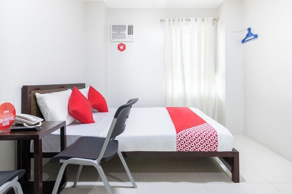 undefined OYO 152 Sangco Condotel