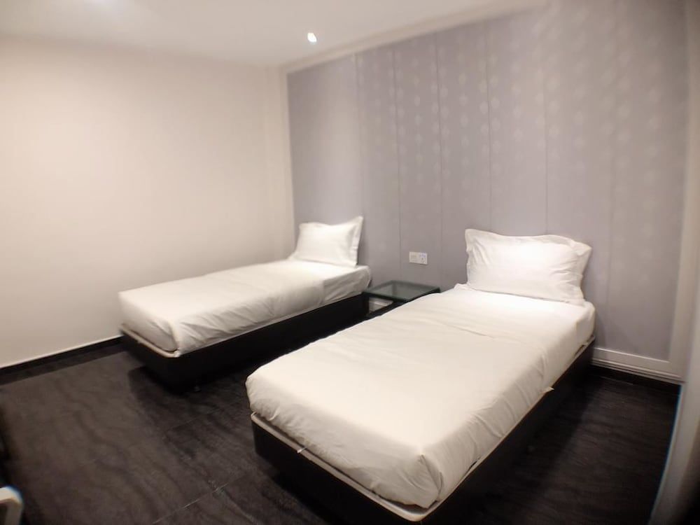 M Design Hotel @ Taman Pertama Superior Twin Room 2