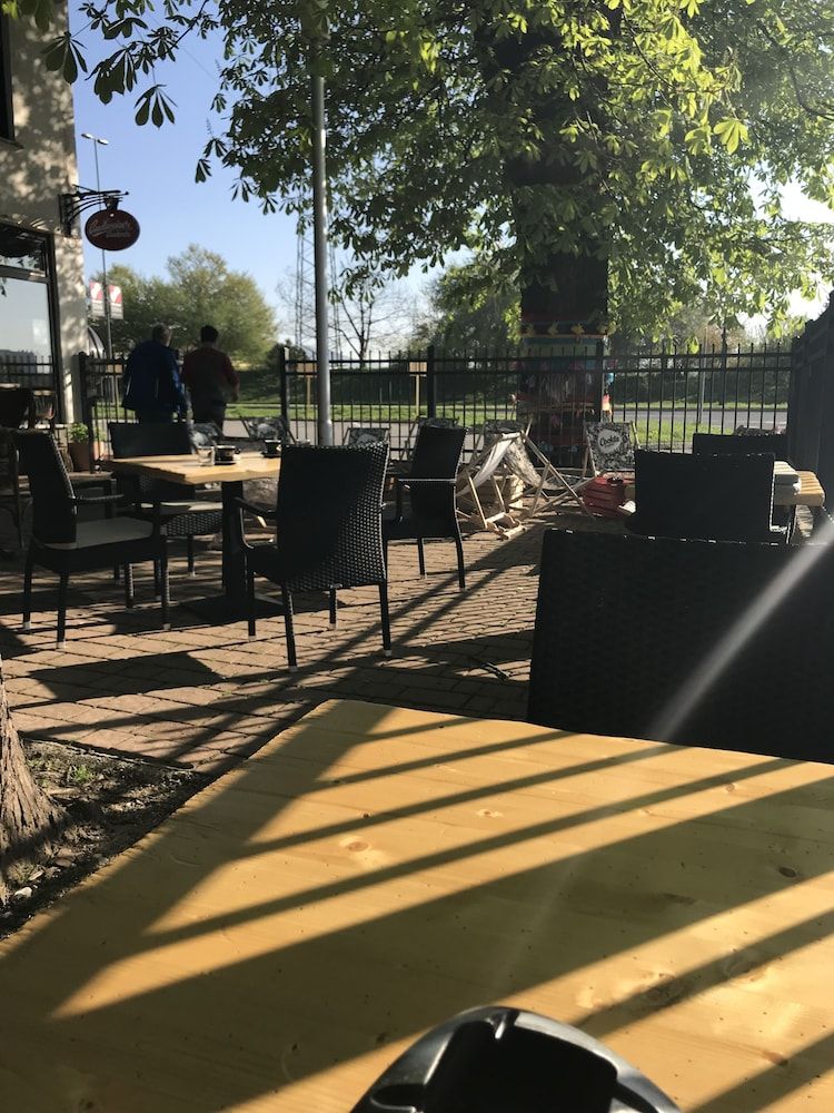 undefined Park Zibert 9