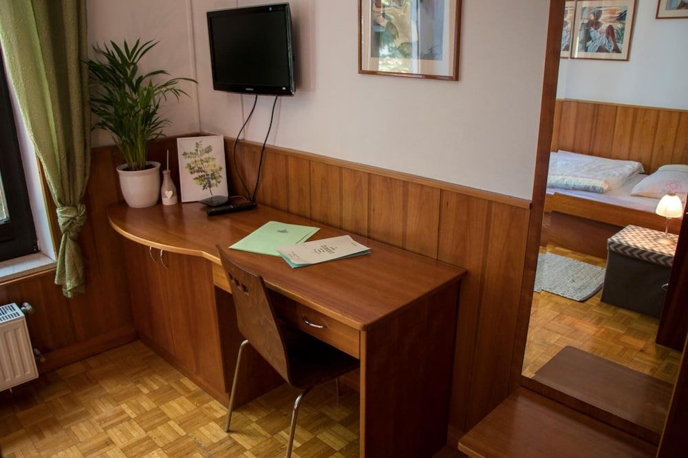 undefined Park Zibert 10