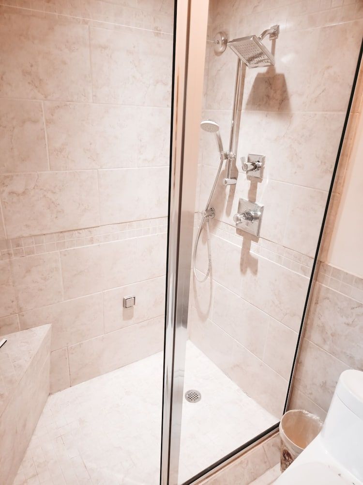 Along River Ridge Luxury Room, 1 Queen Bed 15