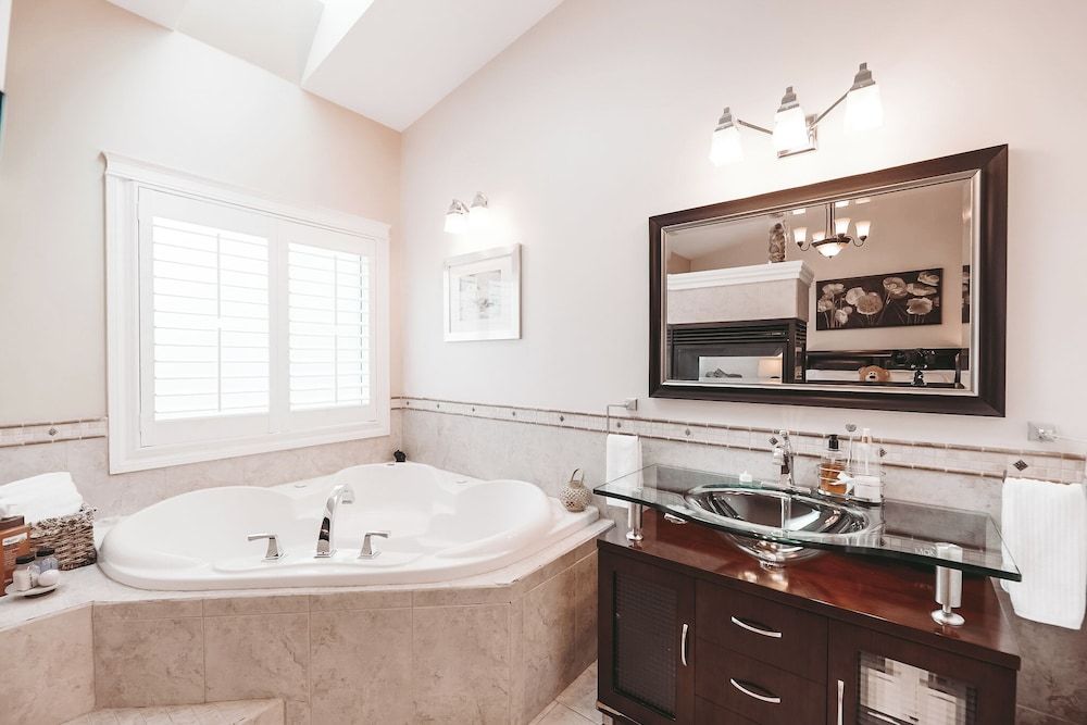 Along River Ridge Luxury Room, 1 Queen Bed 18