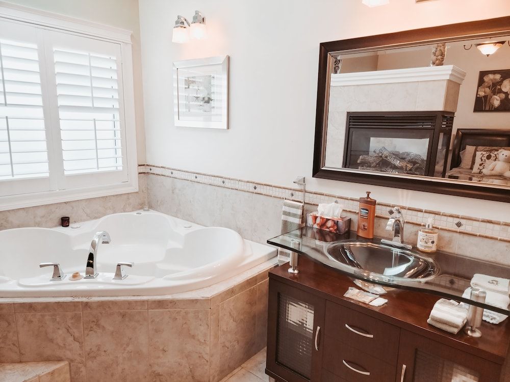 Along River Ridge Luxury Room, 1 Queen Bed 21