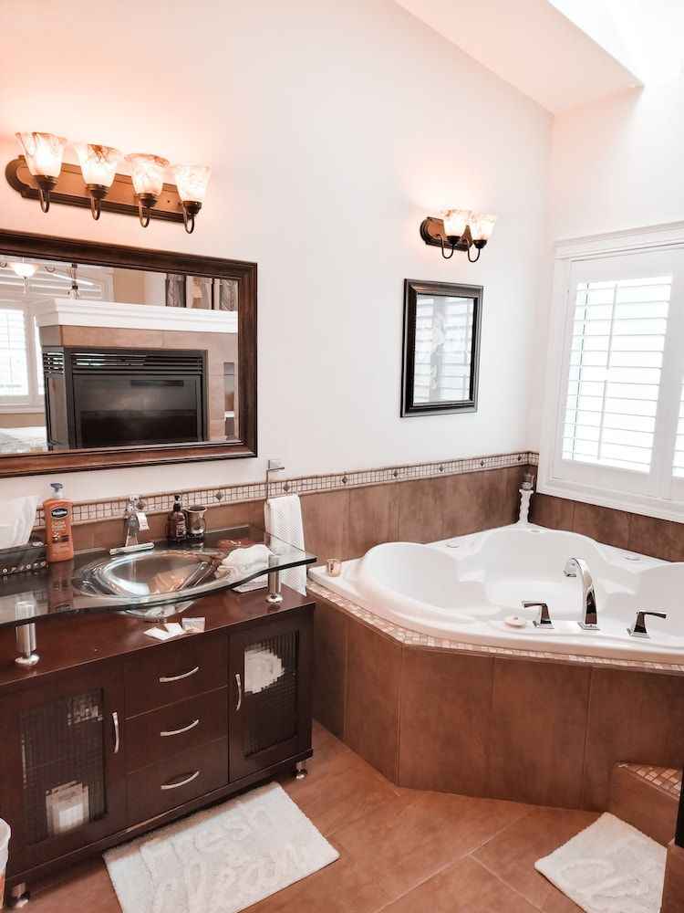 Along River Ridge Luxury Room, 1 Queen Bed 13