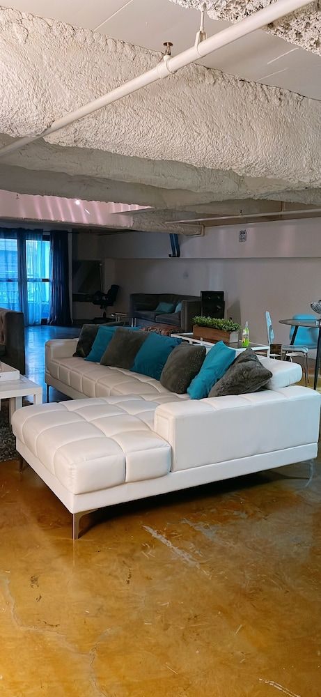 Loft On Spring City Loft, Multiple Beds, Non Smoking, City View 16