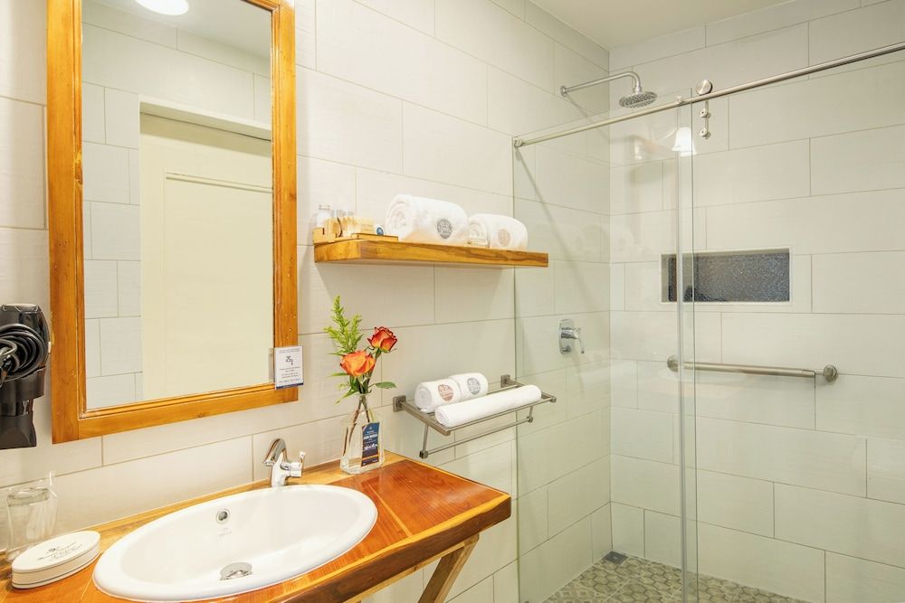 Old Town Quito Suites, Apartments & Boutique hotel City Apartment, 1 Queen Bed, Fireplace, City View 4