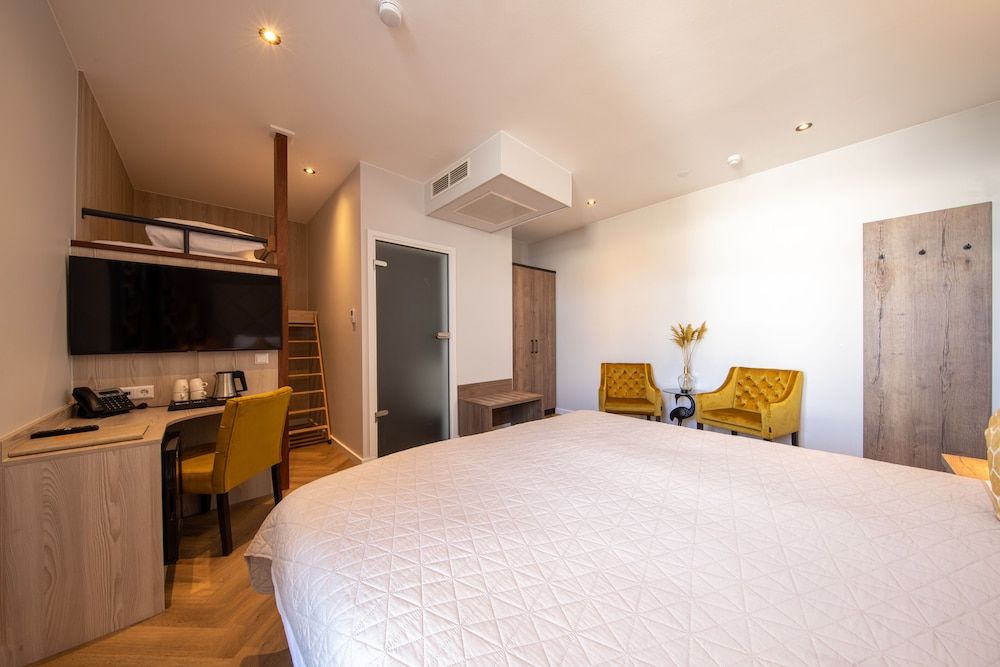 Boutique Hotel Scheepers Comfort Quadruple Room 3