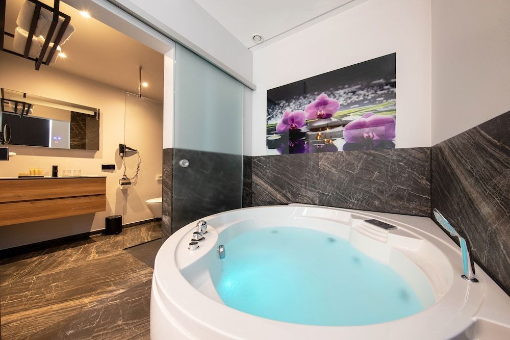 Boutique Hotel Scheepers Superior room with whirlpool 12