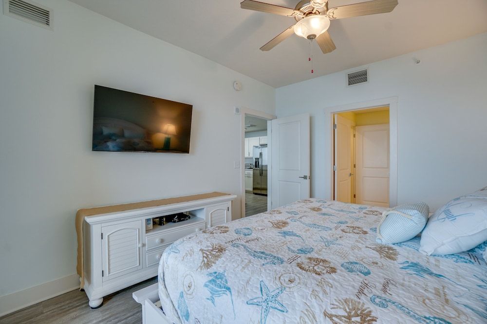 Condo, 1 Bedroom, Sea View (2009)