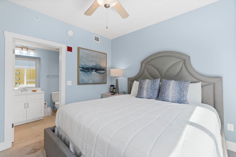 Condo, 3 Bedrooms, Sea View (2101)