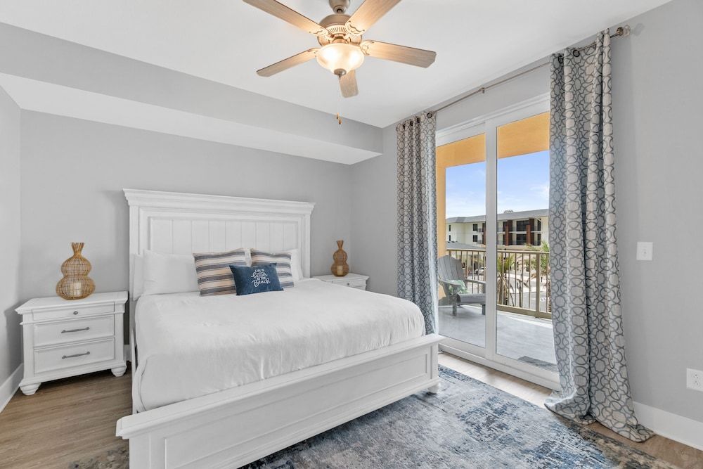 Condo, 3 Bedrooms, Sea View (312)