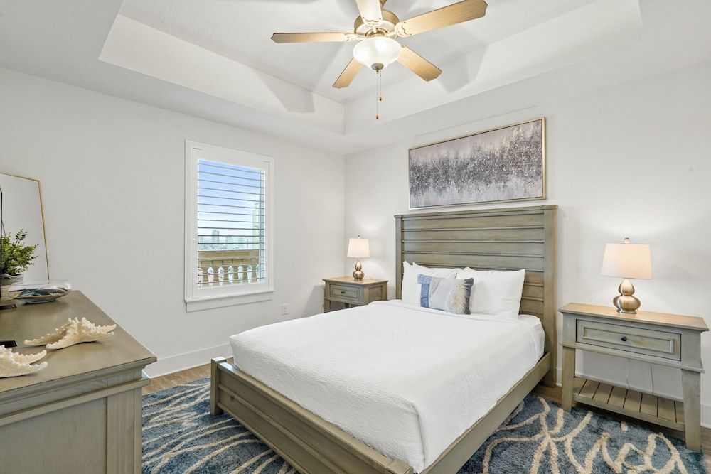 Condo, 3 Bedrooms, Beach View (1102)
