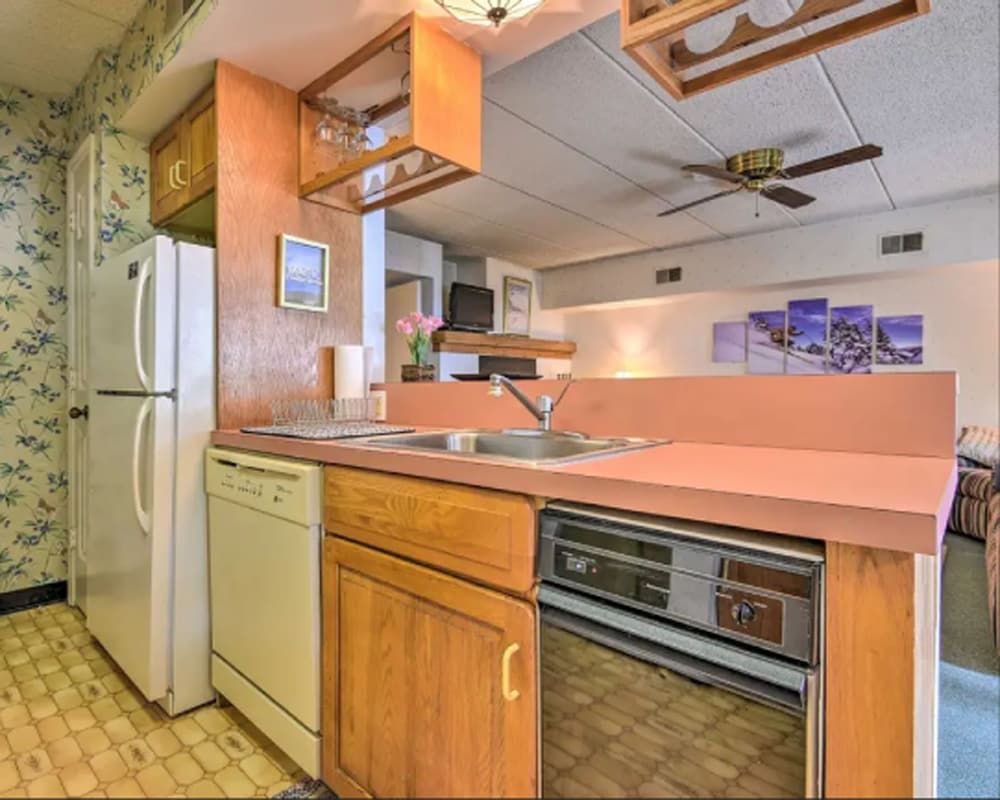 Family Condo, Multiple Beds, Non Smoking, Lake View