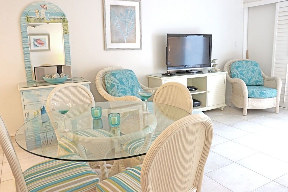 Galleon Villas by Hello Cayman Vacation Deluxe Villa, 1 Bedroom, Ocean View 10