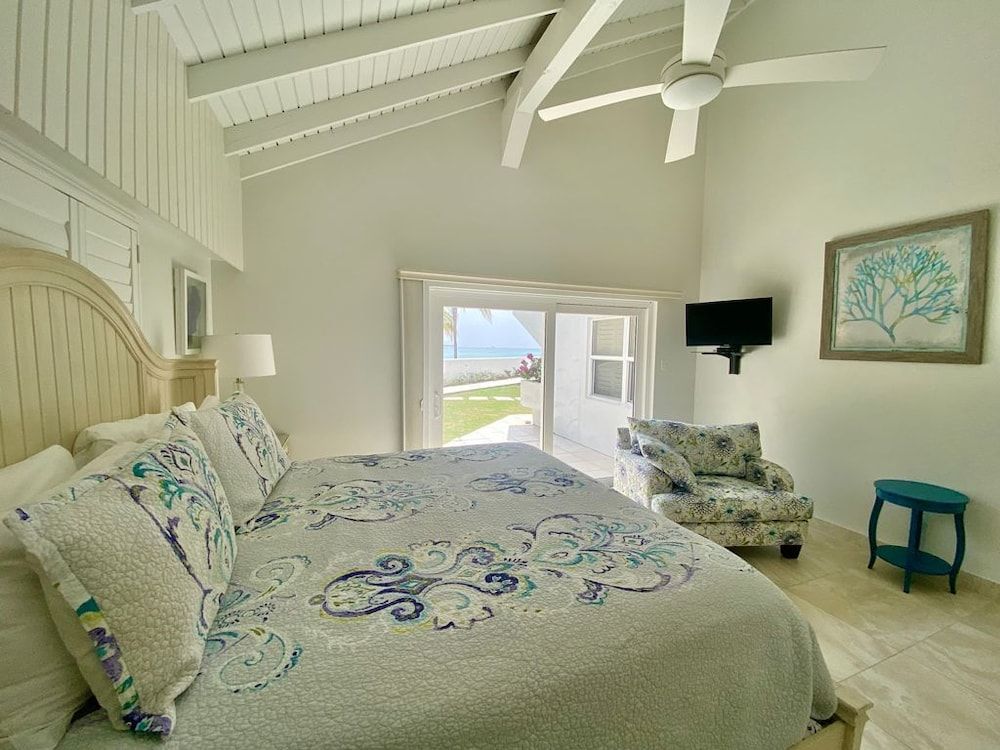 Galleon Villas by Hello Cayman Vacation Luxury Villa, 2 Bedrooms, Oceanfront 7