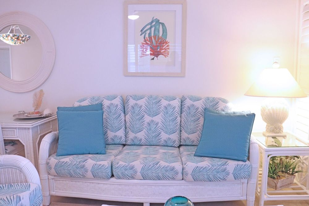 Galleon Villas by Hello Cayman Vacation Luxury Villa, 2 Bedrooms, Oceanfront 27