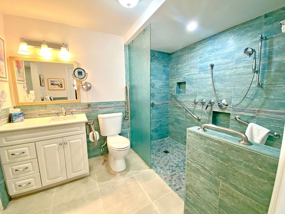 Galleon Villas by Hello Cayman Vacation Luxury Villa, 2 Bedrooms, Oceanfront 21