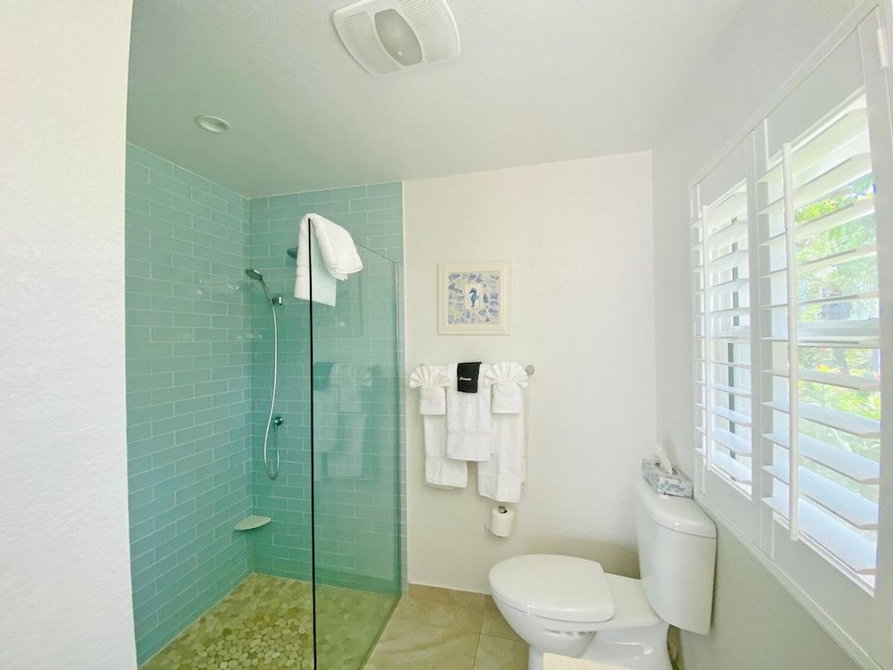 Galleon Villas by Hello Cayman Vacation Deluxe Villa, 1 Bedroom, Ocean View 6