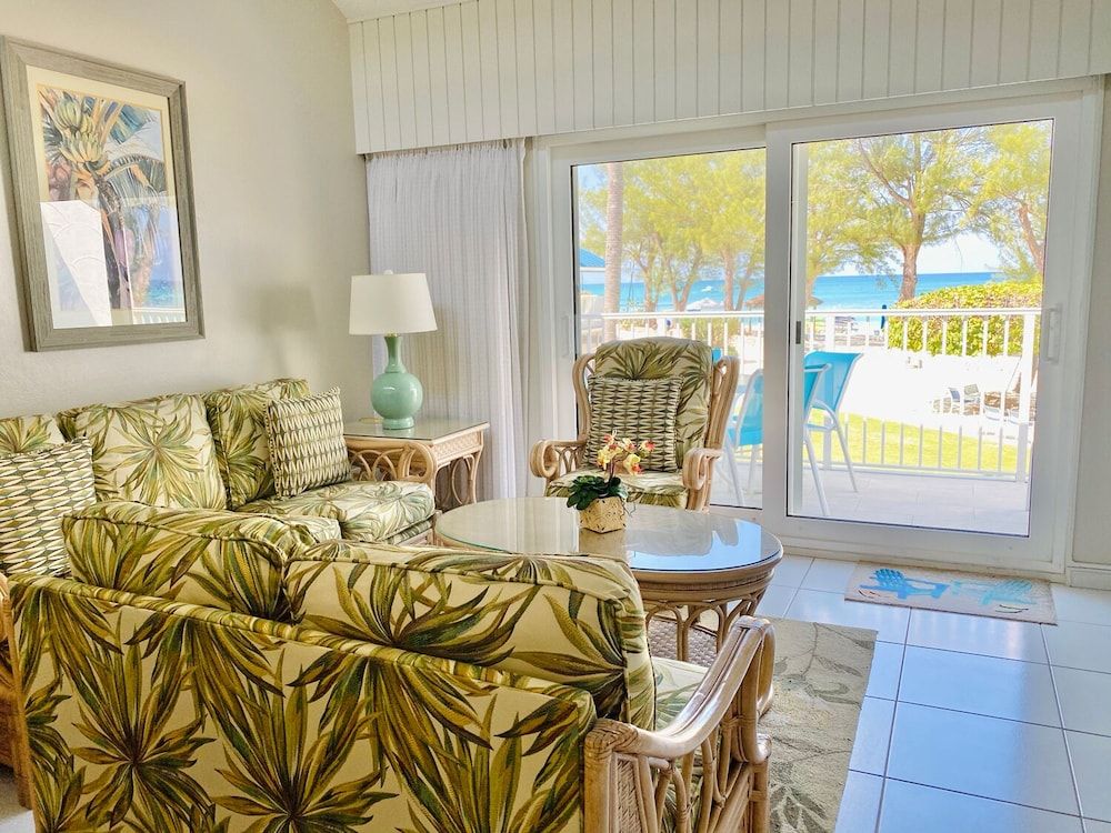Galleon Villas by Hello Cayman Vacation Luxury Villa, 2 Bedrooms, Oceanfront 26