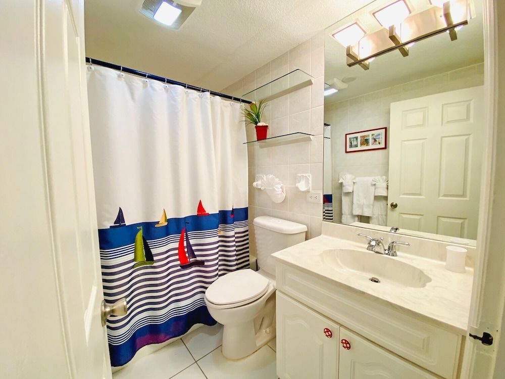 Galleon Villas by Hello Cayman Vacation Luxury Villa, 2 Bedrooms, Oceanfront 16