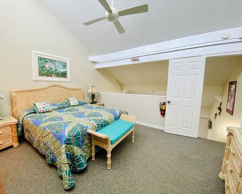 Galleon Villas by Hello Cayman Vacation Luxury Villa, 2 Bedrooms, Oceanfront 4