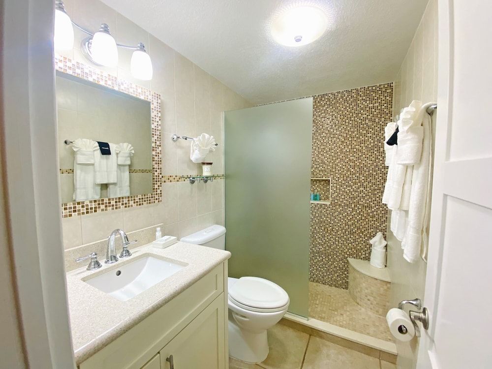 Galleon Villas by Hello Cayman Vacation Deluxe Villa, 1 Bedroom, Ocean View 8