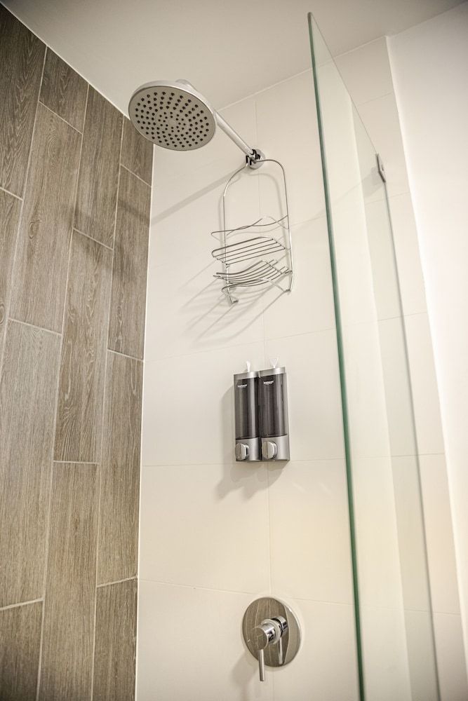 Trendy Host 360  Miraflores Deluxe Apartment, 2 Bedrooms, Non Smoking, Balcony 18
