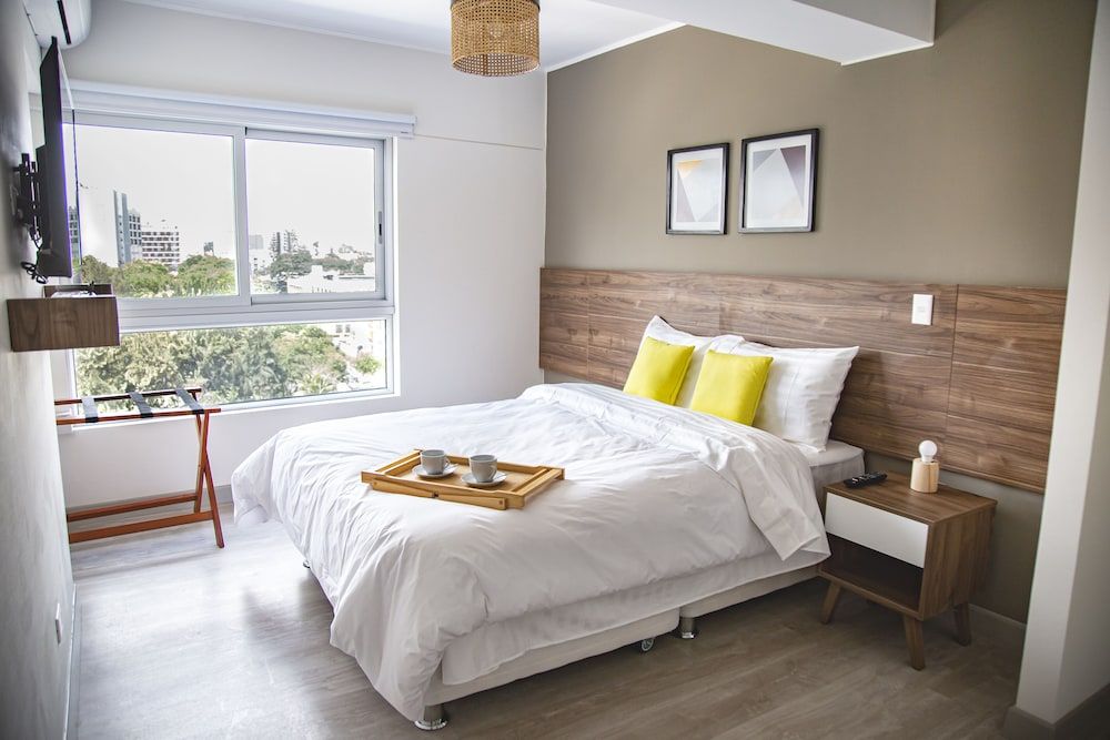 undefined Trendy Host 360  Miraflores 6