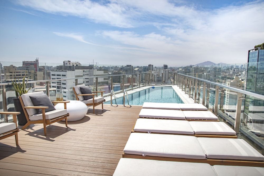 undefined Trendy Host 360  Miraflores 3