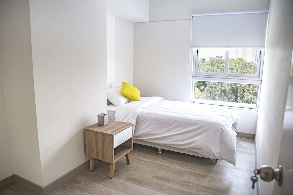 undefined Trendy Host 360  Miraflores 9