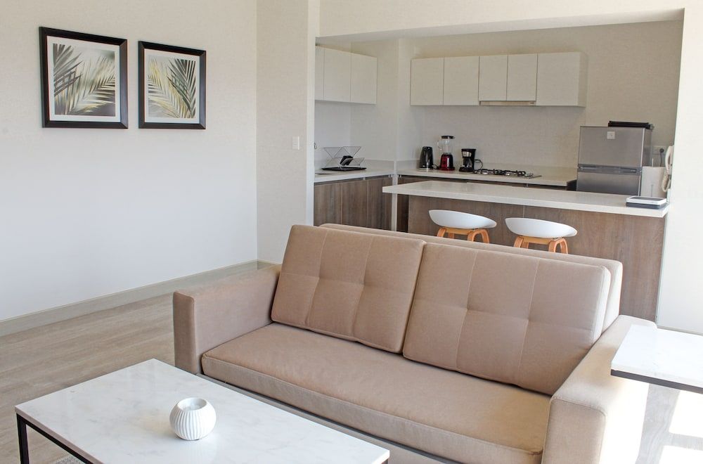 Trendy Host 360  Miraflores Deluxe Apartment, 2 Bedrooms, Non Smoking, Balcony 11