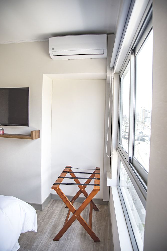 undefined Trendy Host 360  Miraflores 5