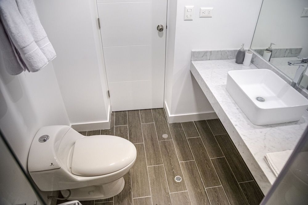 Trendy Host 360  Miraflores Executive Apartment, 2 Bedrooms, Accessible, Non Smoking 13